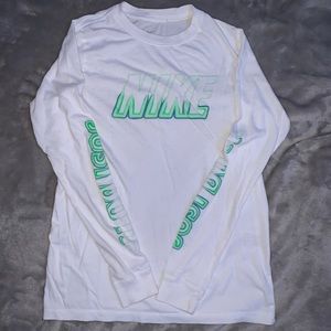long sleeve nike shirt